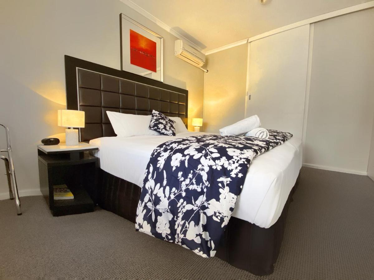 Almond Inn Tamworth Esterno foto